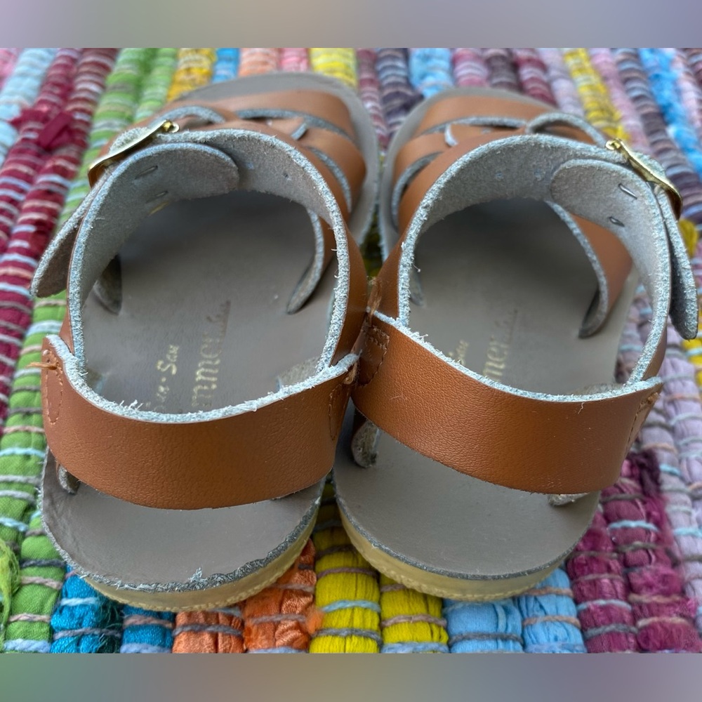 EUC Salt Water Sandals "Swimmer" Tan Leather Toddler sz 9 by Hoy - Picture 3 of 4